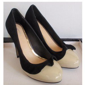 NUDE FOOTWEAR BLACK BEIGE PATENT LEATHER SUEDE RUFFLE PUMP HEELS  7.5 NEW